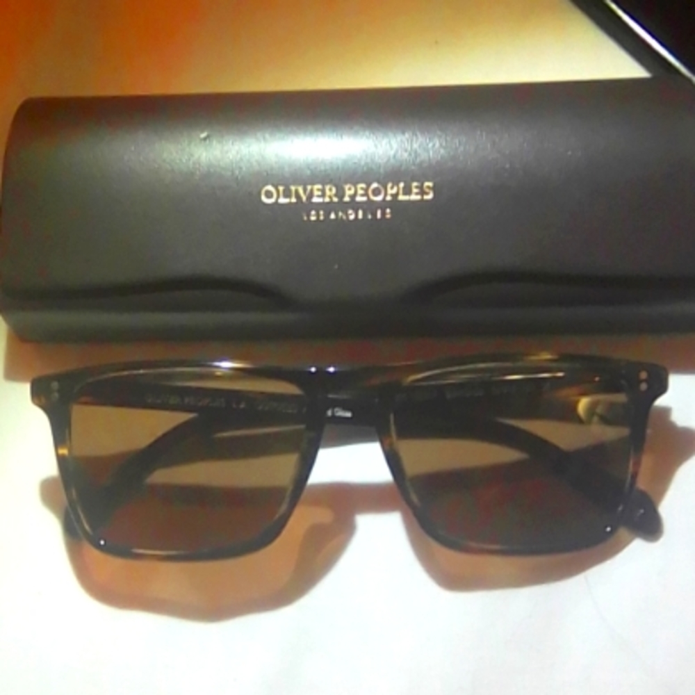 Oliver Peoples Bernardo Unisex Sunglasses